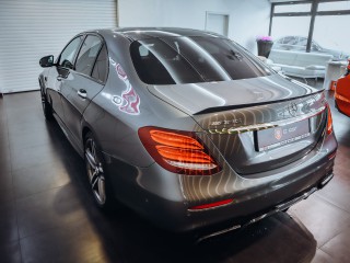 Mercedes-Benz E 63S AMG 4MATIC - TOP
