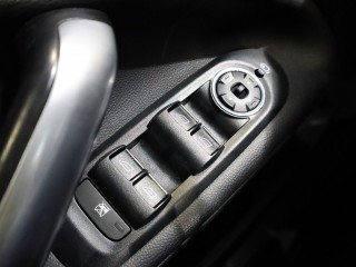 Ford Mondeo 2.0i 16V 107 kW Navigace