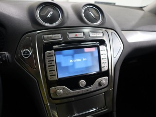 Ford Mondeo 2.0i 16V 107 kW Navigace