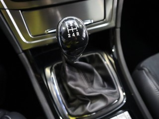 Ford Mondeo 2.0i 16V 107 kW Navigace