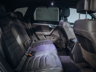 Volkswagen Touareg 3.0TDI V6 R-line 210 kW *TOP*