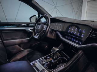 Volkswagen Touareg 3.0TDI V6 R-line 210 kW *TOP*