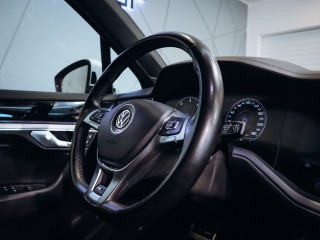 Volkswagen Touareg 3.0TDI V6 R-line 210 kW *TOP*