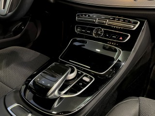 Mercedes-Benz E 220d 4MATIC Avantgarde 143kW