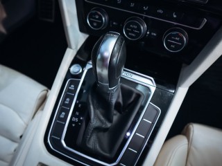 Volkswagen Passat 2.0TSI Highline 4M DSG