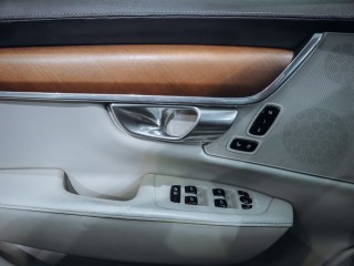 Volvo S90 2.0 D5 AWD Inscription 173kW