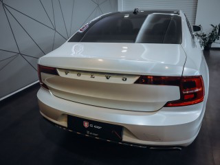 Volvo S90 2.0 D5 AWD Inscription 173kW