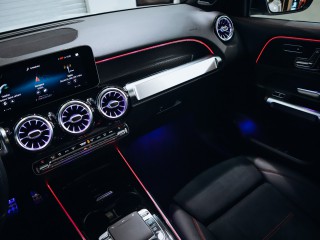 Mercedes-Benz GLB 250 4MATIC AMG