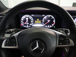 Mercedes-Benz E Kupé 220d AMG 143 kW