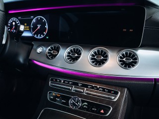 Mercedes-Benz E Kupé 220d AMG 143 kW