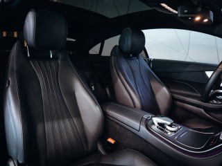 Mercedes-Benz E Kupé 220d AMG 143 kW