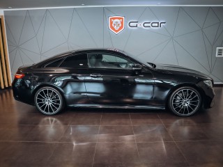 Mercedes-Benz E Kupé 220d AMG 143 kW