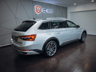 Škoda Superb Scout 2.0TDI DSG, LED MATRIX