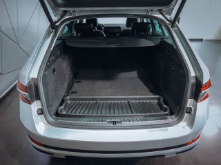 Škoda Superb Scout 2.0TDI DSG, LED MATRIX