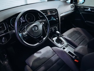 Volkswagen Golf 1.5 TGI BMT DSG Highline