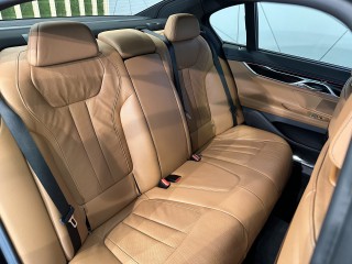 BMW 730d xDrive M-Sport 195kW