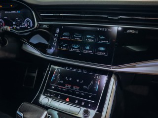 Audi Q8 55TFSI Quattro Sline 250kW