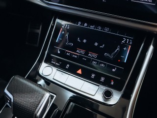 Audi Q8 55TFSI Quattro Sline 250kW