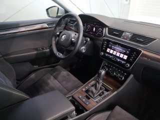Škoda Superb Scout 2.0TDI DSG, LED MATRIX