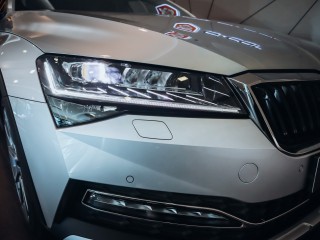 Škoda Superb Scout 2.0TDI DSG, LED MATRIX