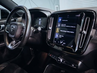 Volvo XC40 T5 AWD R-Design