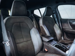 Volvo XC40 T5 AWD R-Design