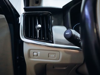 Volvo V90 D5 Momentum 173 kW AWD