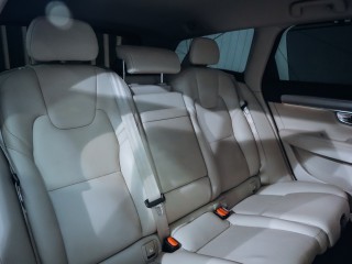 Volvo V90 D5 Momentum 173 kW AWD