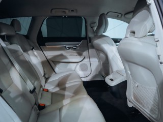 Volvo V90 D5 Momentum 173 kW AWD