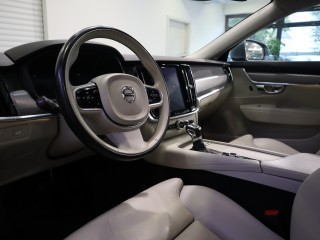 Volvo V90 D5 Momentum 173 kW AWD