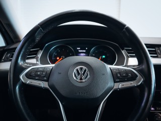 Volkswagen Passat 1.5TSi, Elegance 110 kW