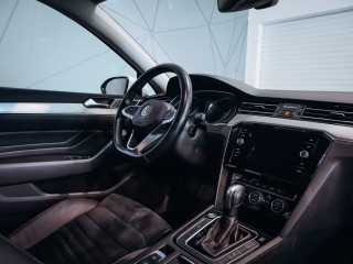 Volkswagen Passat 1.5TSi, Elegance 110 kW