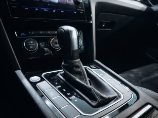 Volkswagen Passat 1.5TSi, Elegance 110 kW