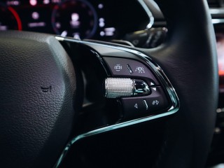 Škoda Superb L&K 4x4, 147 kW, TAŽNÉ, PANO