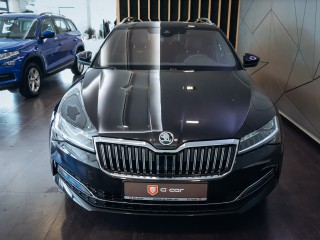 Škoda Superb L&K 4x4, 147 kW, TAŽNÉ, PANO