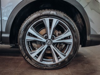 Nissan Qashqai 1.3 DIG-T 140 N-Connecta