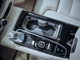 Volvo V60 T8 Inscription AWD