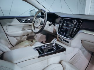 Volvo V60 T8 Inscription AWD