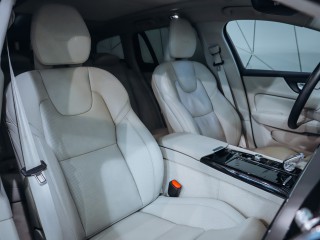 Volvo V60 T8 Inscription AWD
