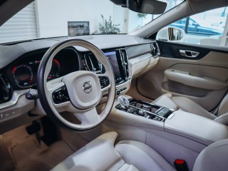 Volvo V60 T8 Inscription AWD