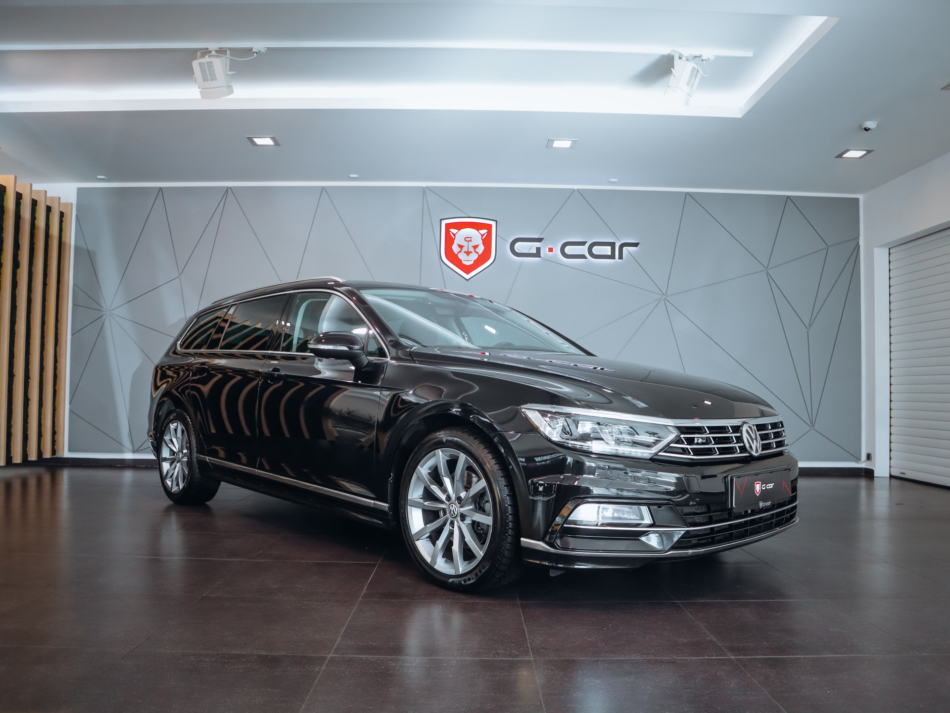 Volkswagen Passat 2.0TDI, R-Line 140 kW