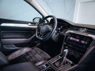 Volkswagen Passat 2.0TDI, R-Line 140 kW