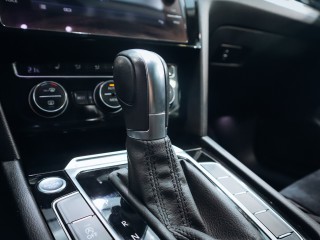 Volkswagen Passat 2.0TDI, R-Line 140 kW