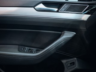 Volkswagen Passat 2.0TDI, R-Line 140 kW