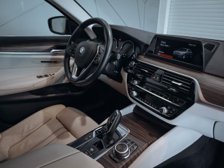 BMW 530d xDrive 195 kW Luxury Line