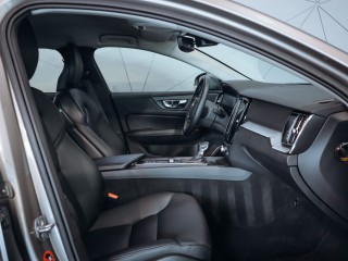 Volvo V60 D4 FWD Drive-E Momentum Auto