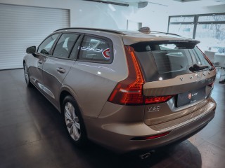 Volvo V60 D4 FWD Drive-E Momentum Auto