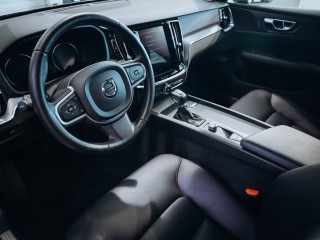 Volvo V60 D4 FWD Drive-E Momentum Auto