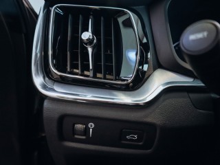 Volvo V60 D4 FWD Drive-E Momentum Auto