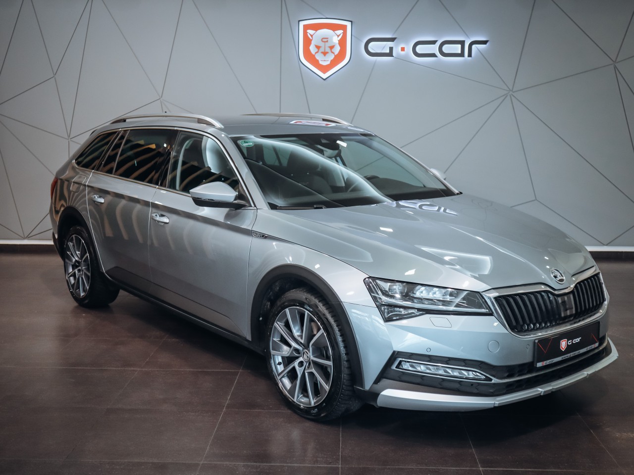 Škoda Superb Scout 2.0TDI DSG, LED MATRIX